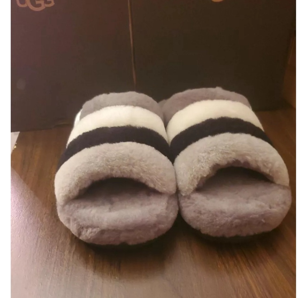 Authentic Men’s Ugg Fluff You Slippers